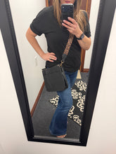 Load image into Gallery viewer, Leather Purse
