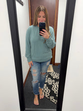 Load image into Gallery viewer, Ribbed Long Sleeve in Jade
