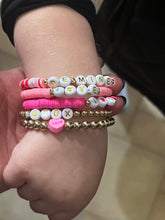 Load image into Gallery viewer, Kids Valentine’s Bracelets
